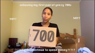 unboxing a pair of yeezy 700s