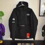 9 POKETS ON A JACKET!?!? (Supreme x North Face Steep Tech)