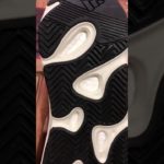 [Geeksneaker] Giày Yeezy 700 Static – Replica 1:1