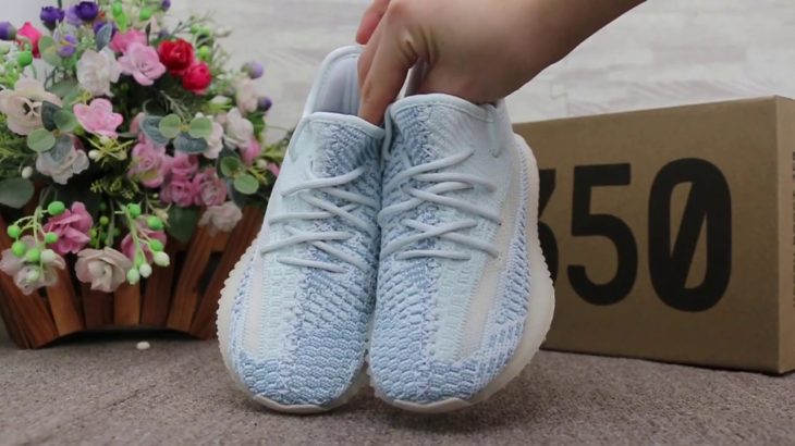 UNBOXING !!!Yeezy Boost 350 V2 “Cloud White” Kids Shoes HD Review