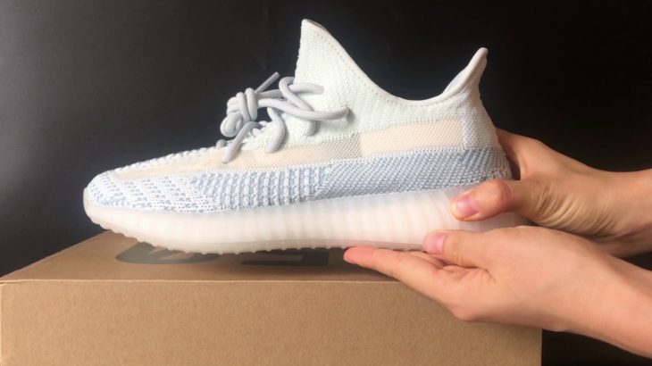 Unboxing yeezy 350 V2 Cloud White Review