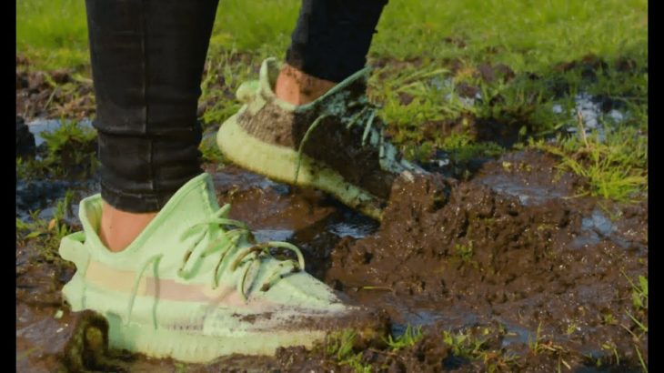 YEEZY 350 V2 GLOW IN MUD – Crep Protect EXTREME CLEAN