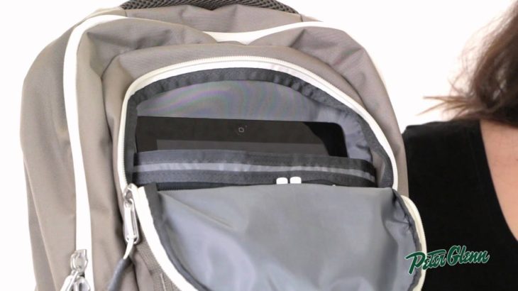 2015 The North Face Vault Backpack Review by Peter Glenn