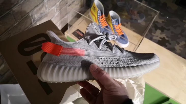 Yeezy Boost 350 V2 Tail Light Unboxing, Impressions & On Feet