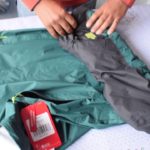 The North Face M Venture Jacket  – How to stow the jacket? – Cómo guardar la casaca en el bolsillo