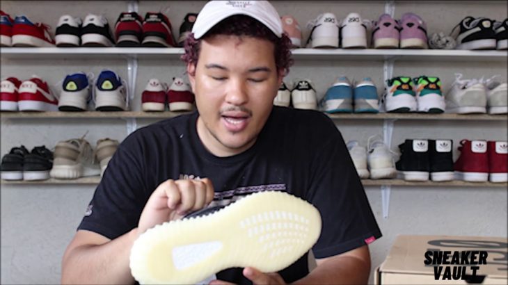 Adidas Yeezy 350 “carbon” in hand review.