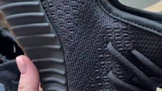 Adidas Yeezy Boost 350 V2 Black Grey черные на коричневой подошве, полоса рефлективная