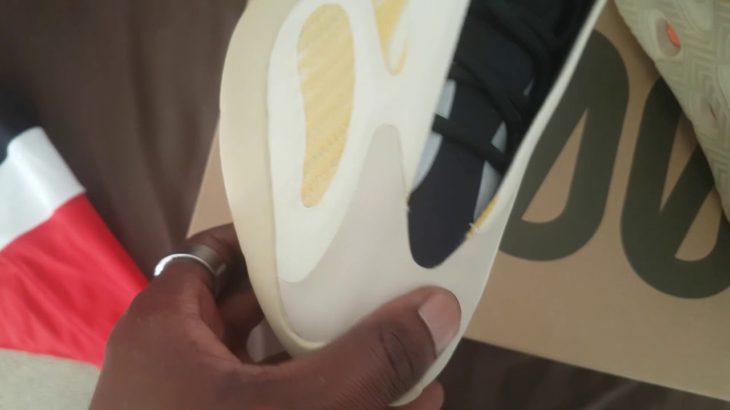 Yeezy 700 Sunflower Unboxing Review