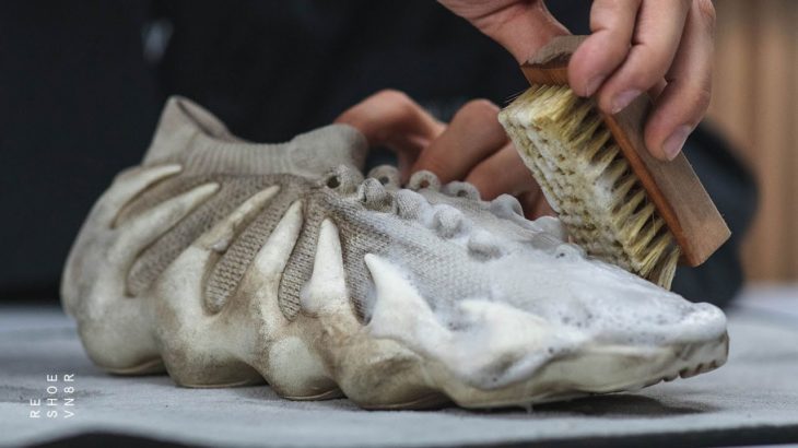 How To Clean The Adidas Yeezy 450 Cloud White with Reshoevn8r
