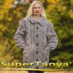 SuperTanyaによる厚手の手編みウールコートグレーのセータージャケット