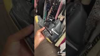 Finding 1000,000 million dollars yeezy in thrift shop (They Real)