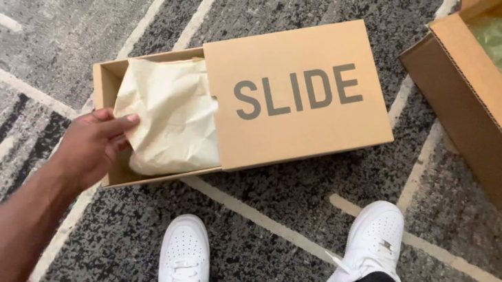 YEEZY CORE SLIDES FROM STOCK X!!! (Shoe Review)