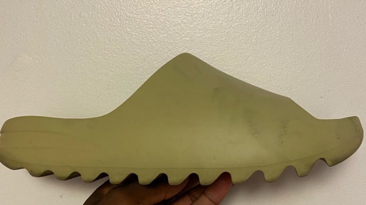How to clean Yeezy slides