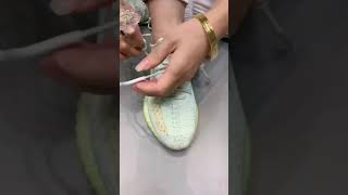 How to lace your Yeezy Boost