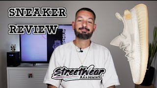 Streetwear Akademiks – Sneaker Review – Yeezy 350 V2 Light