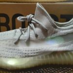 Yeezy Boost 350 V2 Light – Changes colors?