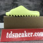 Unboxing adidas Yeezy Slide Glow Green GX6138 |www.tdsneaker.com