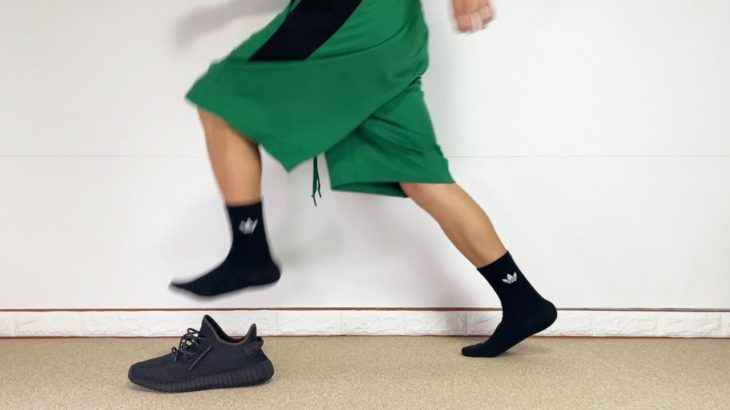Yeezy Boost 350 V2 Static Black / on feet + change clothes [sneaker mv]