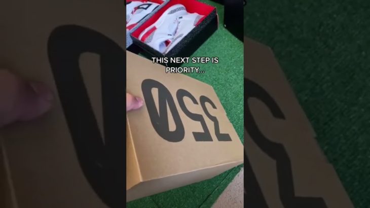 HOW TO PROPERLY LEGIT CHECK YEEZY 350s!! *STEP BY STEP* #shorts