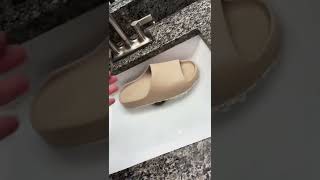SNEAKER MYTH BUSTER Can Yeezy Slides Float On water ?