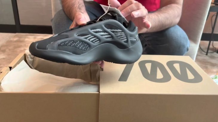 Live box opening and review of Yeezy 700 dark glow | Adidas Confirmed Early Access delivery