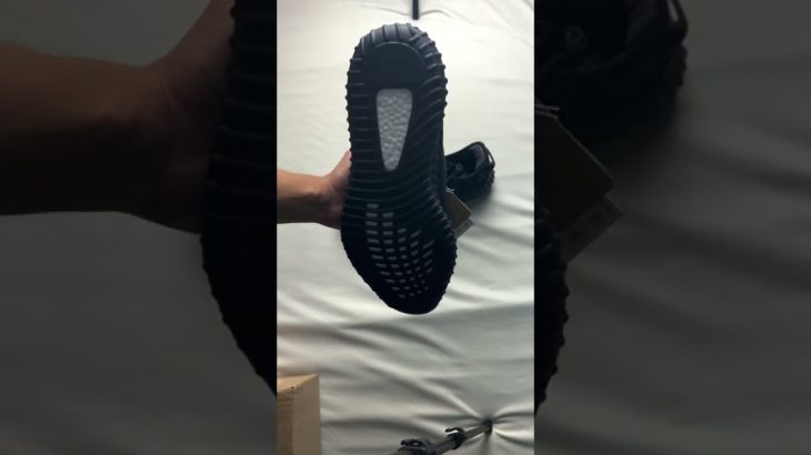 Yeezy 350 V2 Onyx￼                  #sneakers #shorts #shortvideo #shoes #ye #new #review #reels