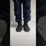 Yeezy Boost 350 V2 “Bred” on feet #yeezy #350v2 #sneakerhead  #sneakers #ye #yeezyboost