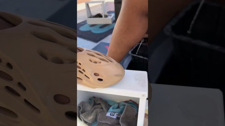How To remove scuff marks from your Yeezy #shorts