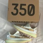 Yeezy 350 V2 Hyperspace Unboxing