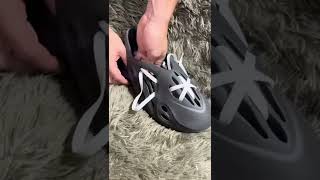 Yeezy Foam Runner Lace Tutorial ❗️ Watch this if you are a SneakerHead