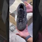 Обзор adidas Yeezy 500 Utility Black