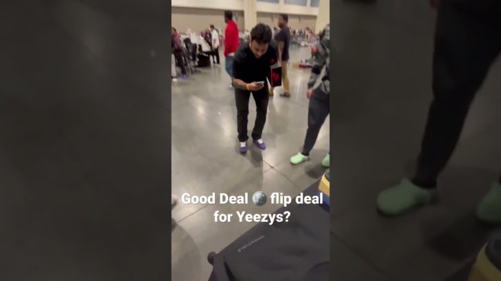 Coin flip for Yeezy’s at Sneaker Expo Raleigh!!  Was this a good deal?  I gotta stop losing these 😭