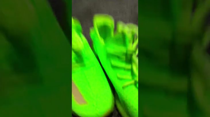New shoes glow v2 yeezy