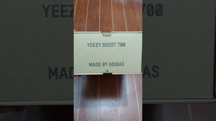 Unboxing adidas Yeezy Boost 700 V2 Hospital Blue FV8424,it is cop or drop?#yeezy #unboxing #shorts