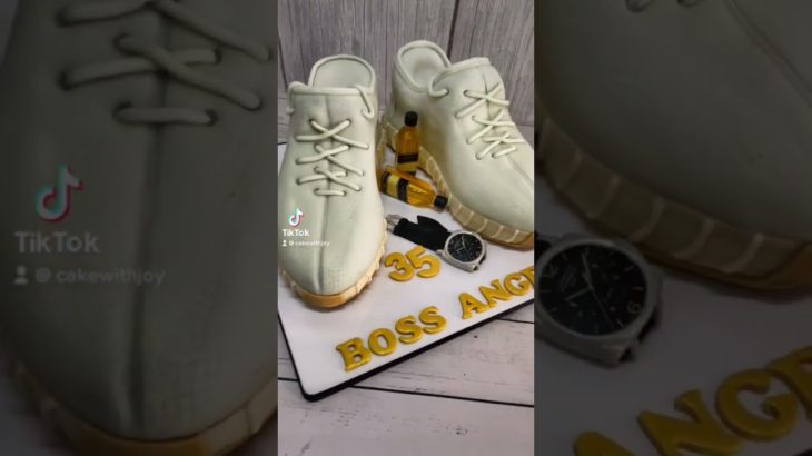 Adidas Yeezy Cake