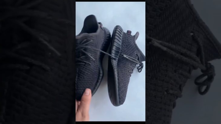 yeezy 350 hole repairs are possible  #sneakerrestoration  #yeezy350 #sneakerrepair #sneakerrepairs