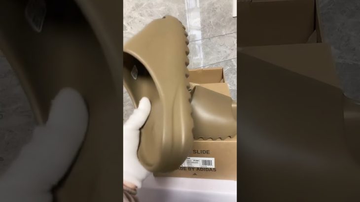 Yeezy slides Earth Brown, follow me for more jordan shoes.