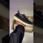 Unboxing Yeezy boost 350 V2 Carbon,Would you cop these?