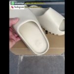 adidas Yeezy SlideDesert Sand
