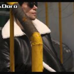 冬のスタイルをクラシックに彩るフライトジャケット！- Denny&Doraが提案するレトロでエレガントなアウターウェア