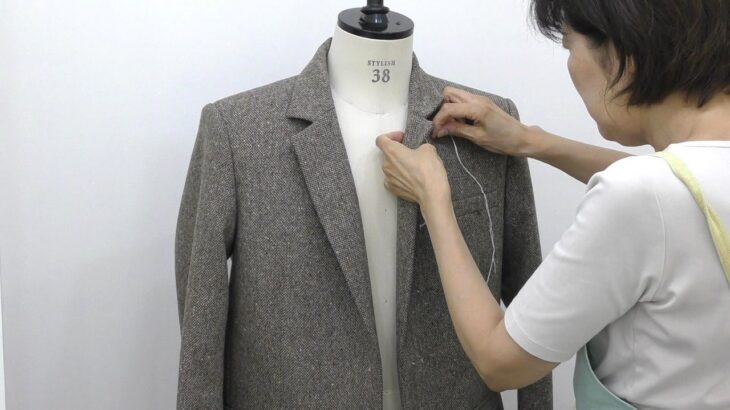 Attaching a jacket collar is not as difficult as you think. Useful tips and tricks