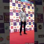 Ayushmann Khurrana steals the limelight in blingy jacket | Zee Cine Awards 2024