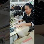 She is Sewing ASS brother Lining Jacket Pocket Machine