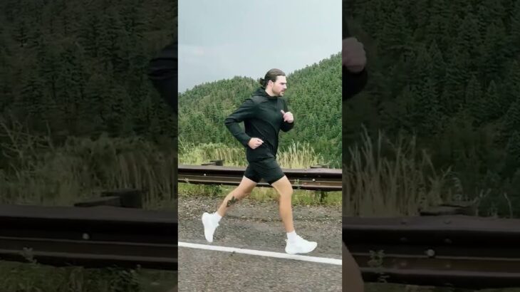 Now on Kickstarter: The Grizzie 360 Jacket: A Packable, Odor Proof Travel Shell