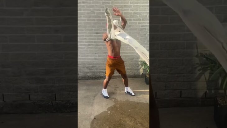 How To Protect Yourself With A Jacket 🧥