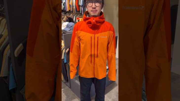 【NORRONA falketind Gore-Tex Paclite Jacket (M)】メンズ フォルケティン ゴアテックス パックライトジャケットモデル身長175cm体重65kg Mサイズ着用