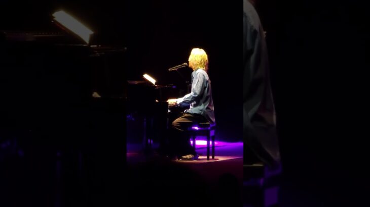 ジャケット投げ捨て「Workin’ Hard」モード