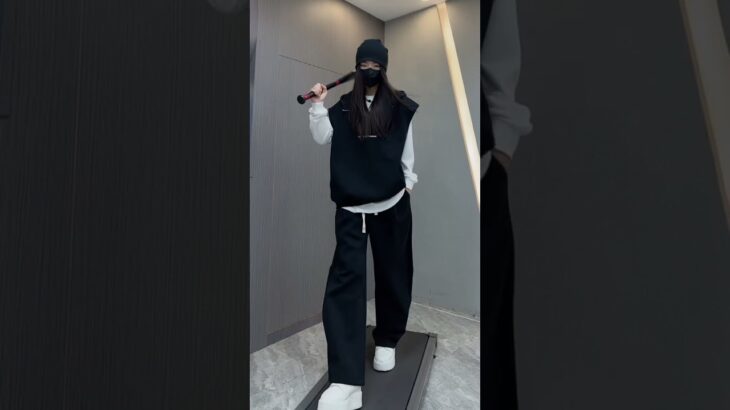 Sleeveless casual jacket