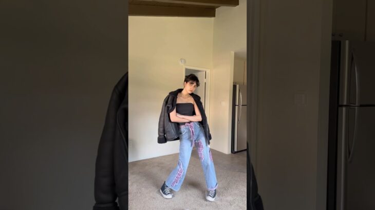 1 Jacket and tons of outfits! Which one’s your fav?😁#outfitideas #outfitinspo #jacket #stylingideas