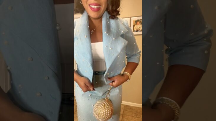 I sewed a vintage denim skirt and Jacket! #GRWM as I style the diy outfit! #sewingprojects #vintage